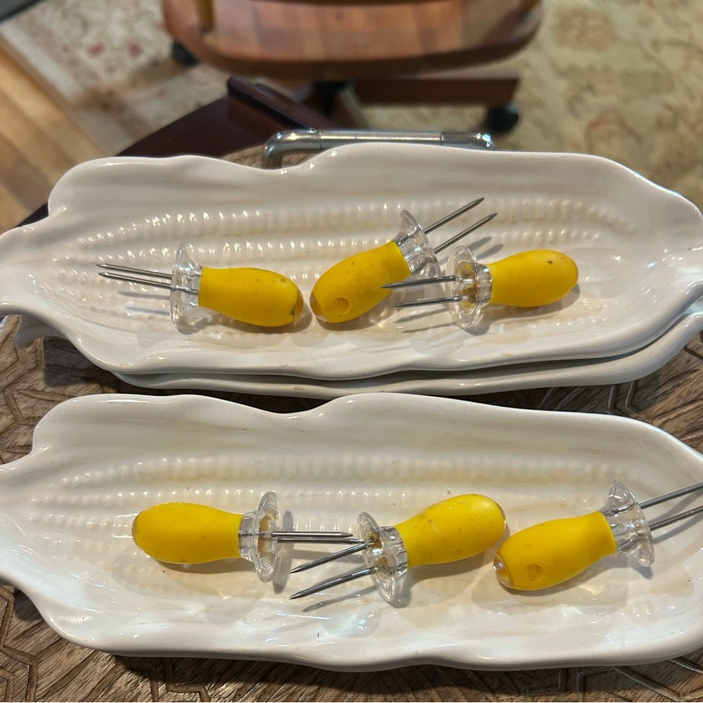 Yellow Corn Holders Set